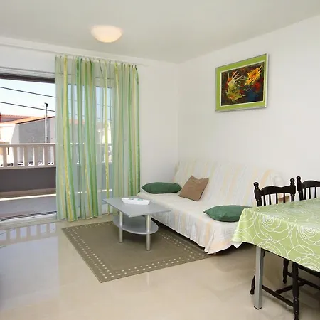 Duce 5261b Apartment