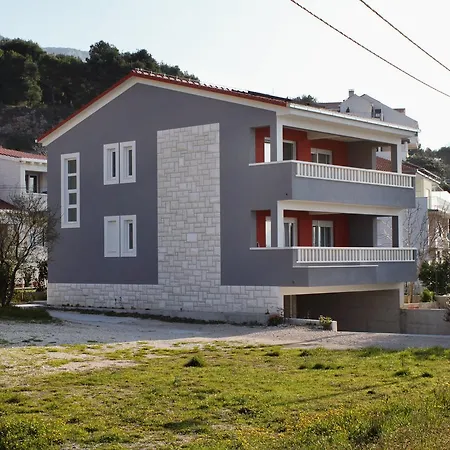 Duce 5261b Apartment
